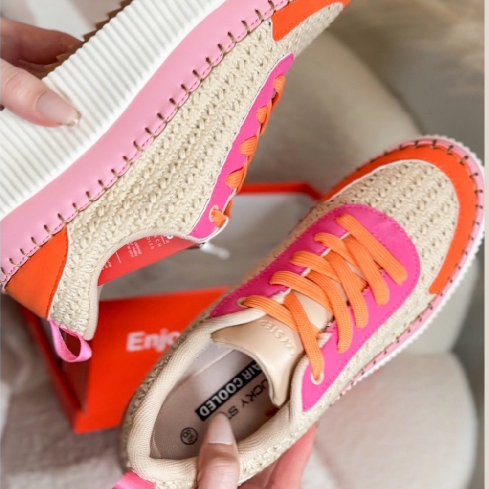 Women’s Pink & Orange Crochet Platform Sneaker